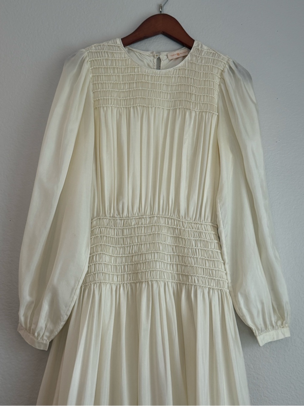Tory Burch Runway Corded Smocked Silk Midi Dress Ivory Long Sleeve Size 6 - Picture 4 of 10